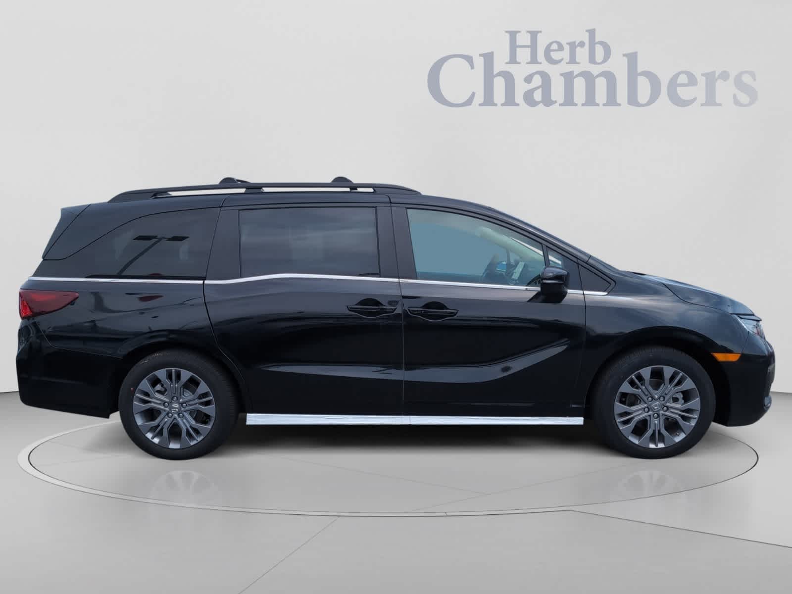 2026 Honda Odyssey Touring - Photo 11