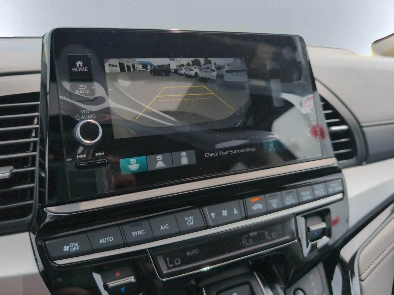 2026 Honda Odyssey Touring - Photo 24
