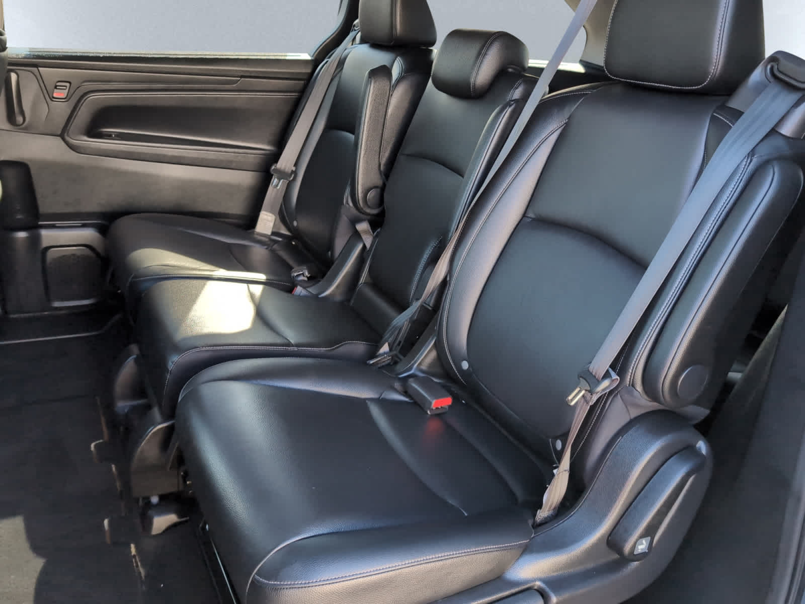 used 2023 Honda Odyssey car, priced at $36,248