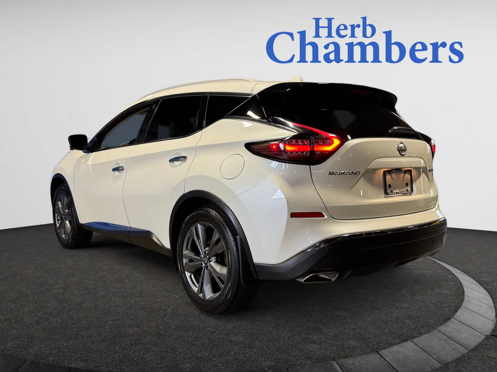 2023 Nissan Murano Platinum photo 3