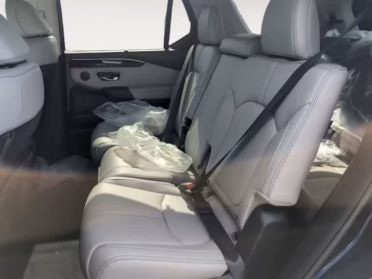 new 2025 Honda Pilot car, priced at $47,825