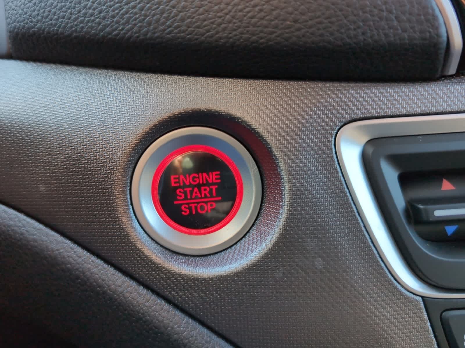 2025 Honda Ridgeline Sport - Photo 15