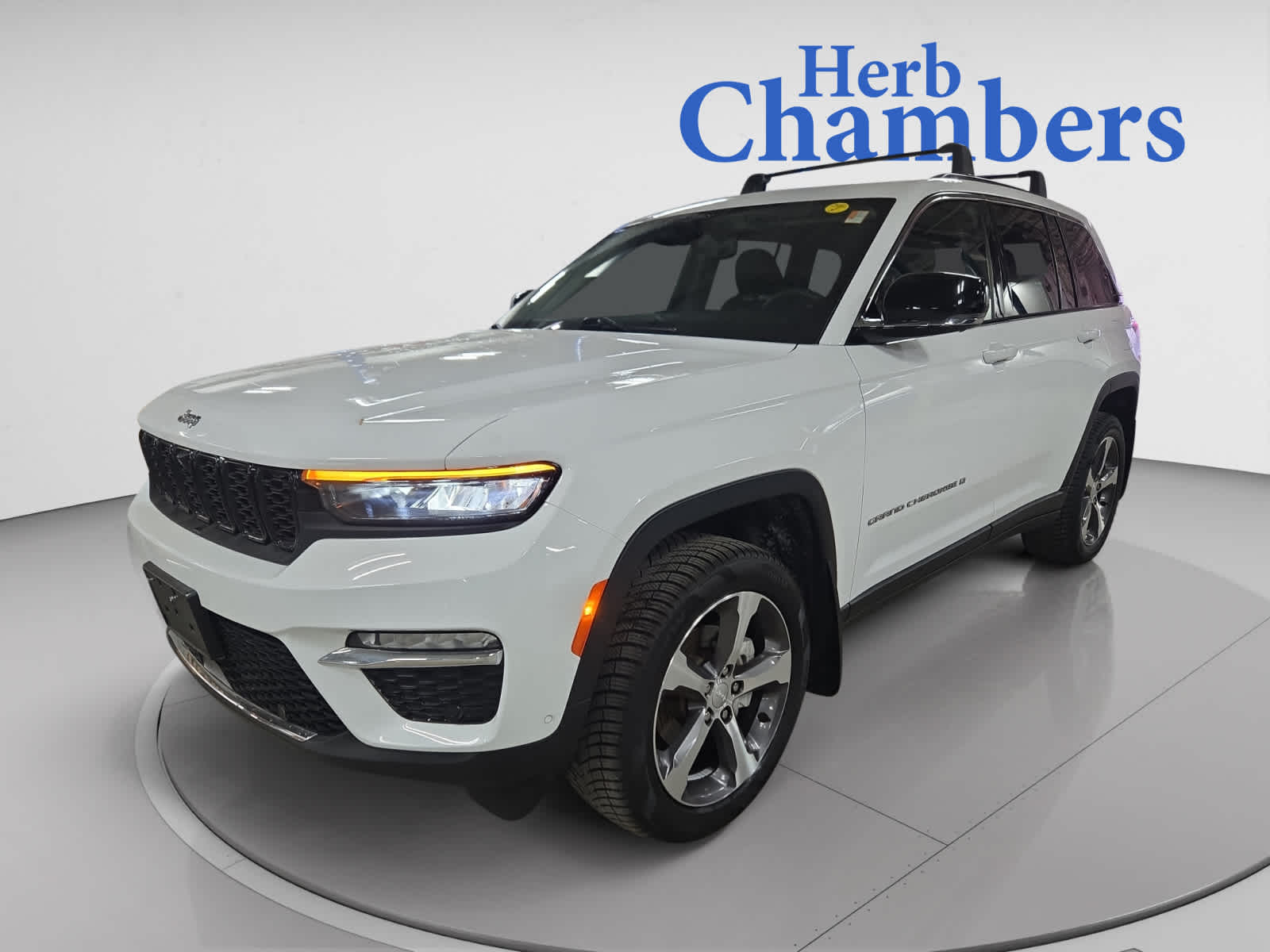 used 2023 Jeep Grand Cherokee car, priced at $31,998