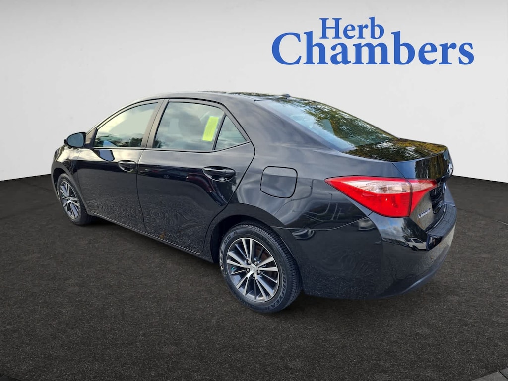 Used 2018 Toyota Corolla LE Sedan