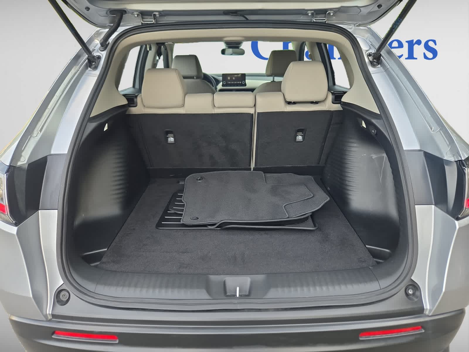 2024 Honda HR-V LX photo 2