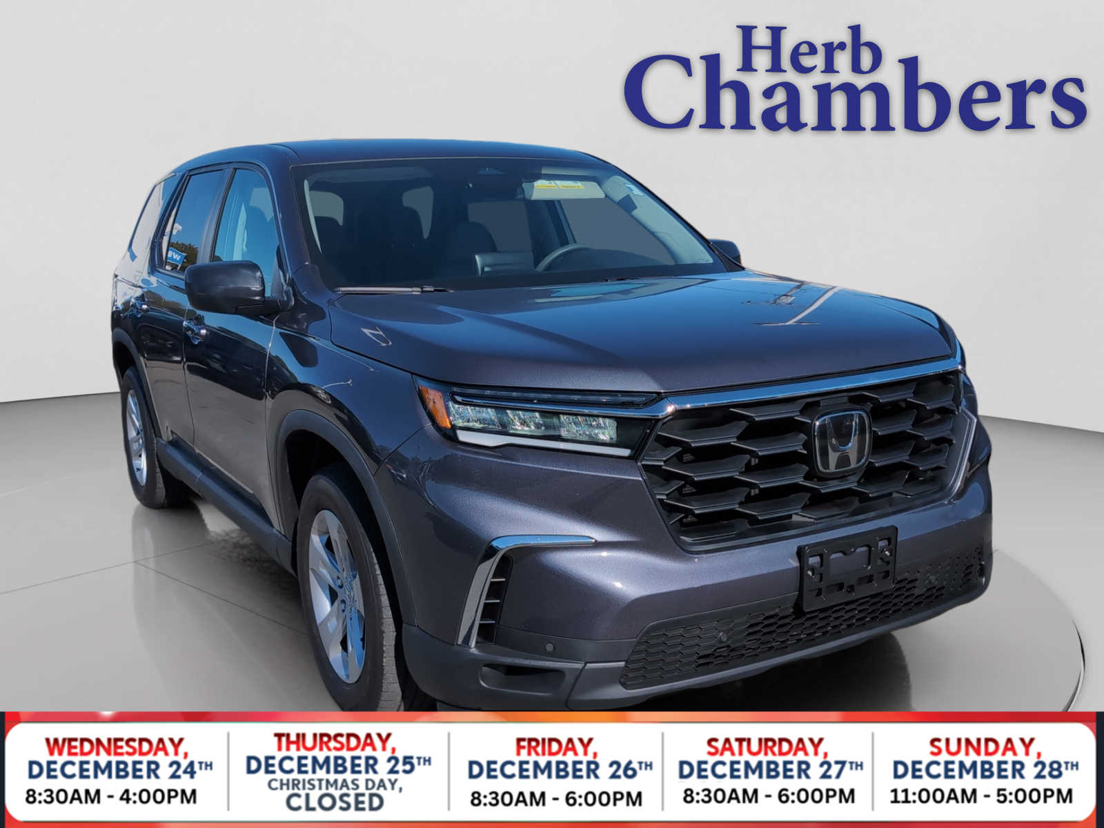 2023 Honda Pilot LX's photo