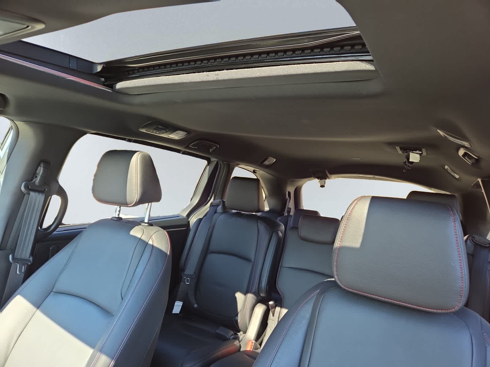 used 2023 Honda Odyssey car, priced at $38,998