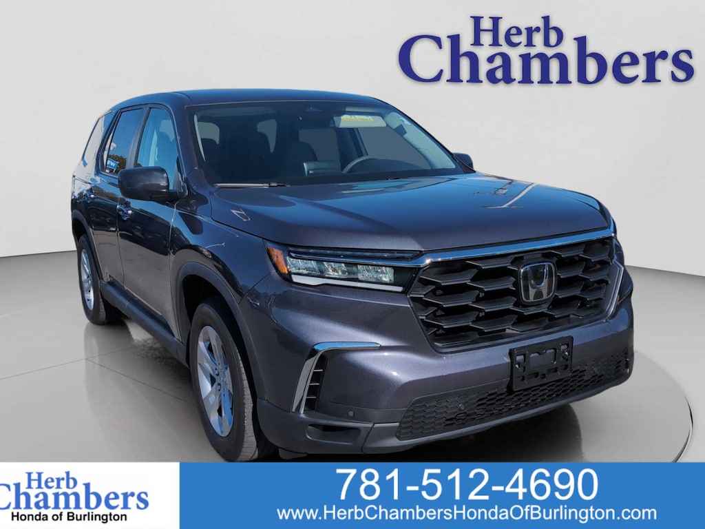 Used 2023 Honda Pilot LX SUV