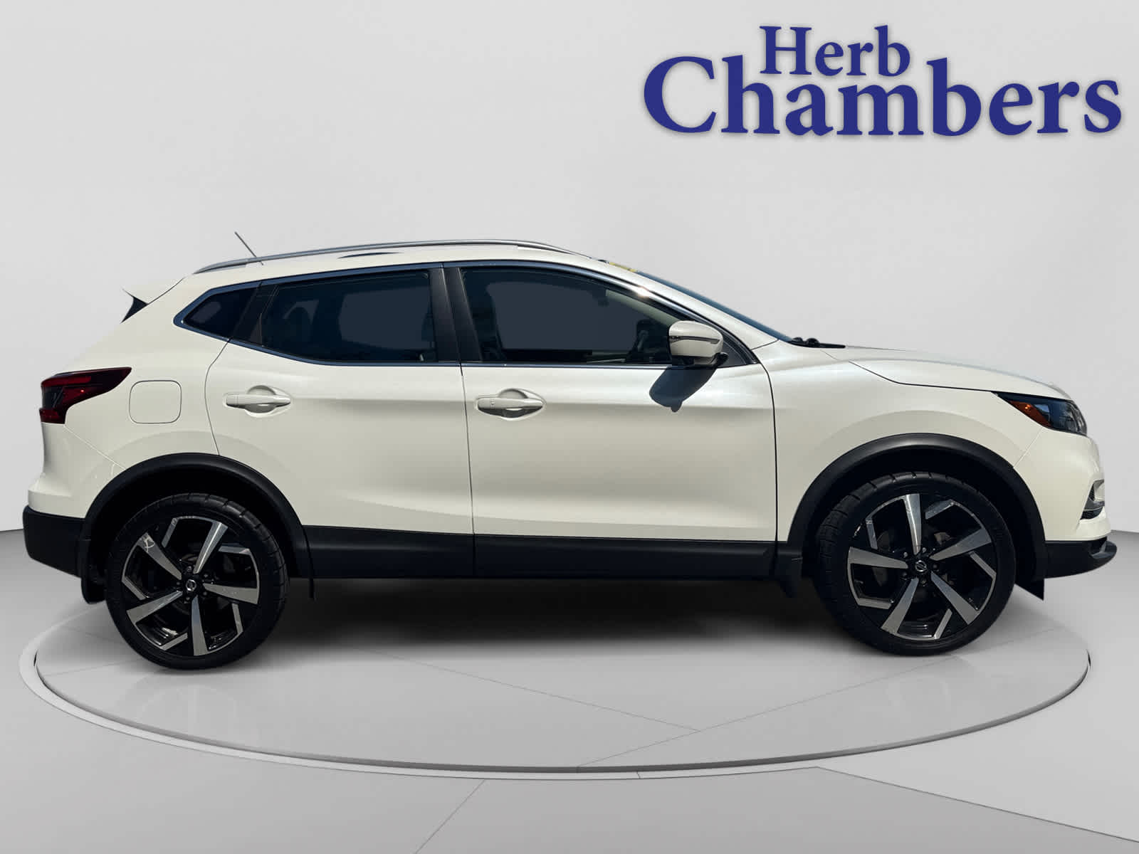 used 2020 Nissan Rogue Sport car, priced at $18,998