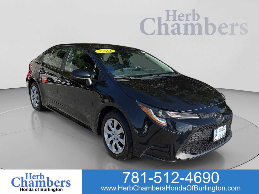 Used 2021 Toyota Corolla LE Sedan
