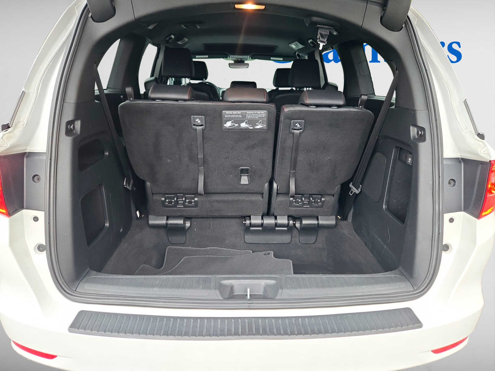 2024 Honda Odyssey Sport photo 3