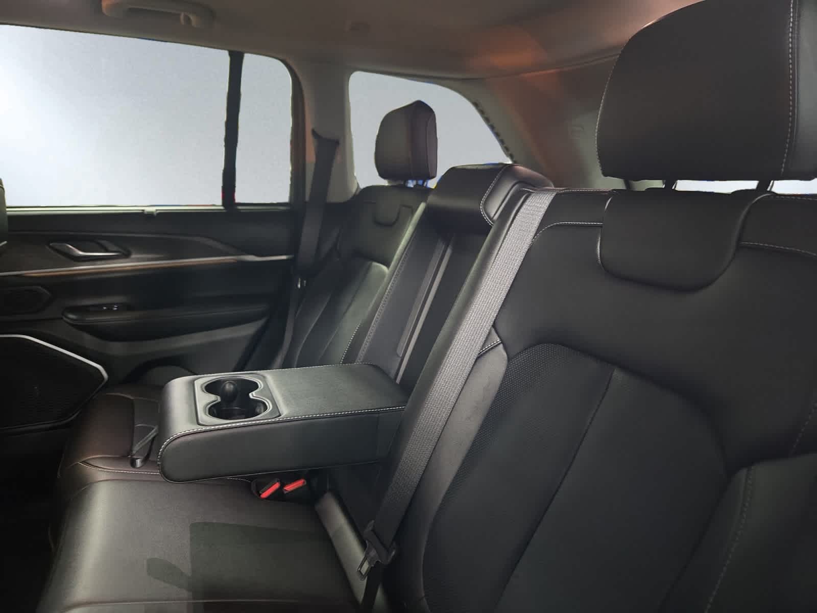 used 2023 Jeep Grand Cherokee car, priced at $31,998