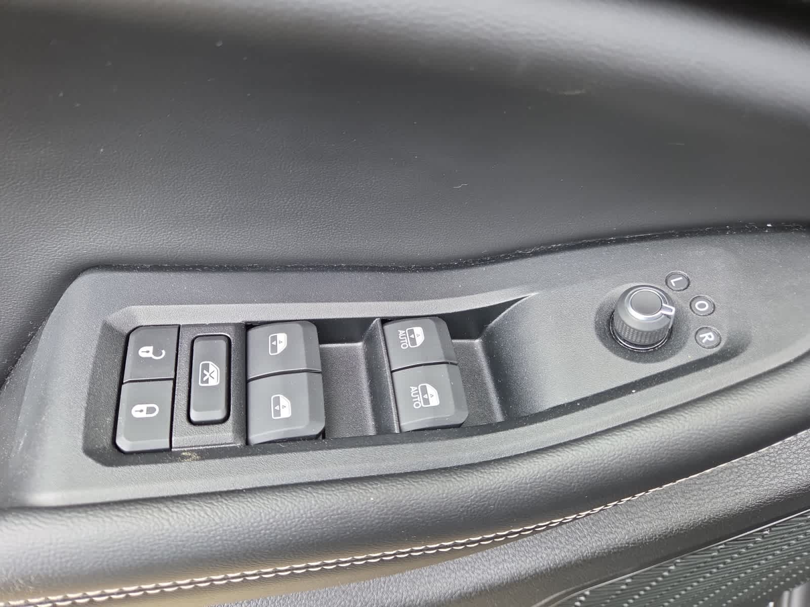 used 2023 Jeep Grand Cherokee car, priced at $33,998