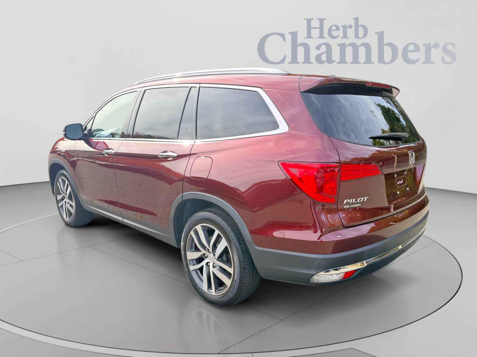 Certified 2018 Honda Pilot Touring AWD SUV
