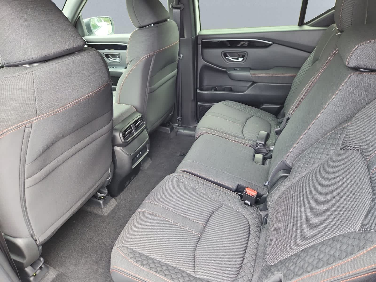 new 2025 Honda Pilot car