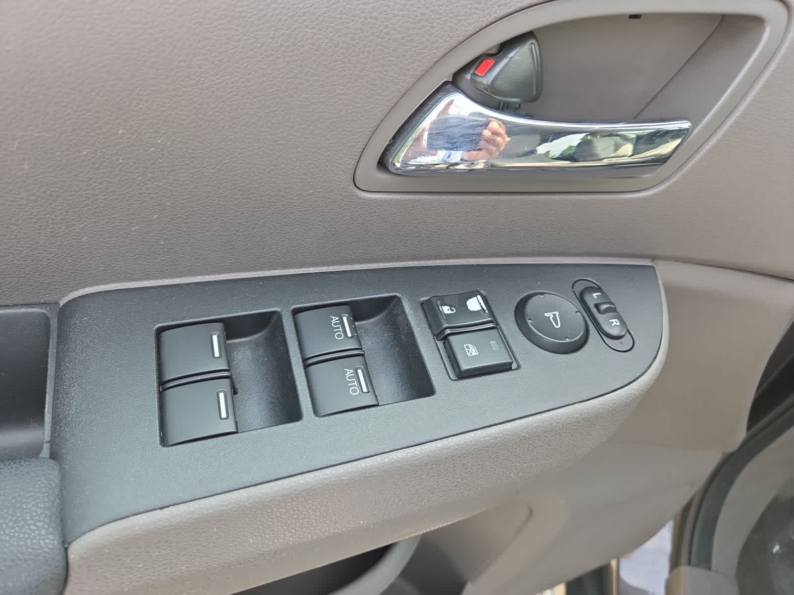 used 2015 Honda Odyssey car, priced at $13,998