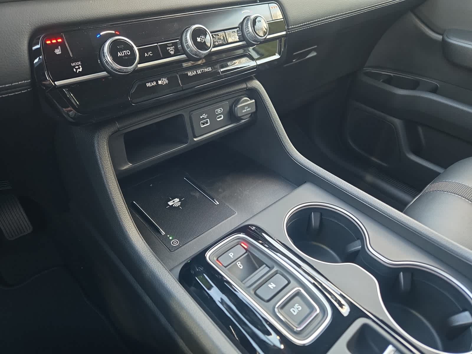 new 2025 Honda Pilot car