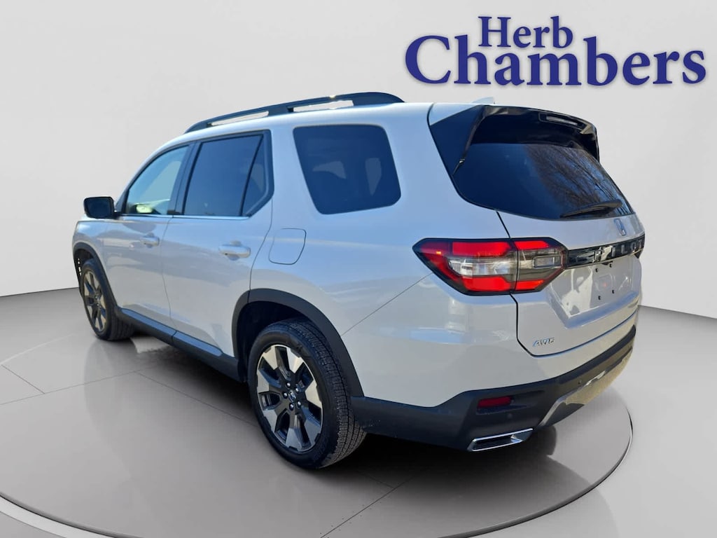 New 2026 Honda Pilot Touring SUV