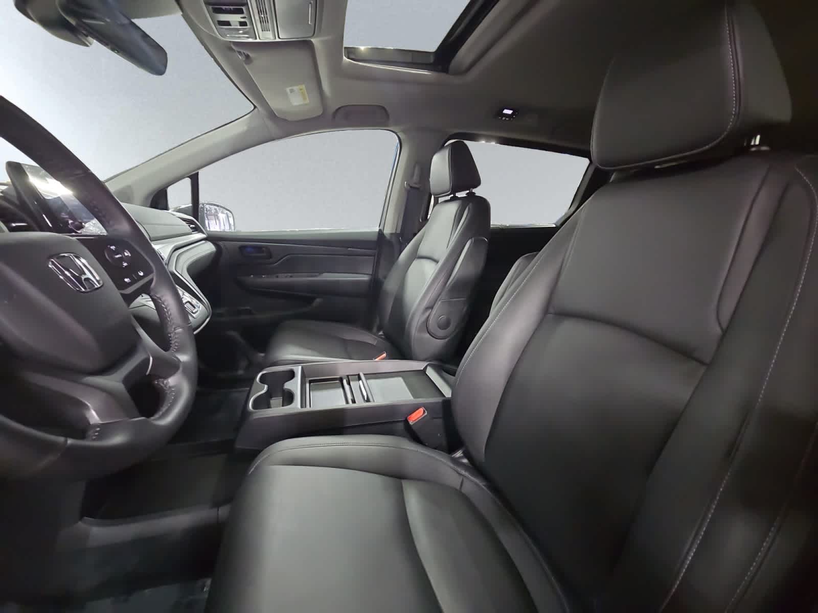 used 2023 Honda Odyssey car, priced at $32,498