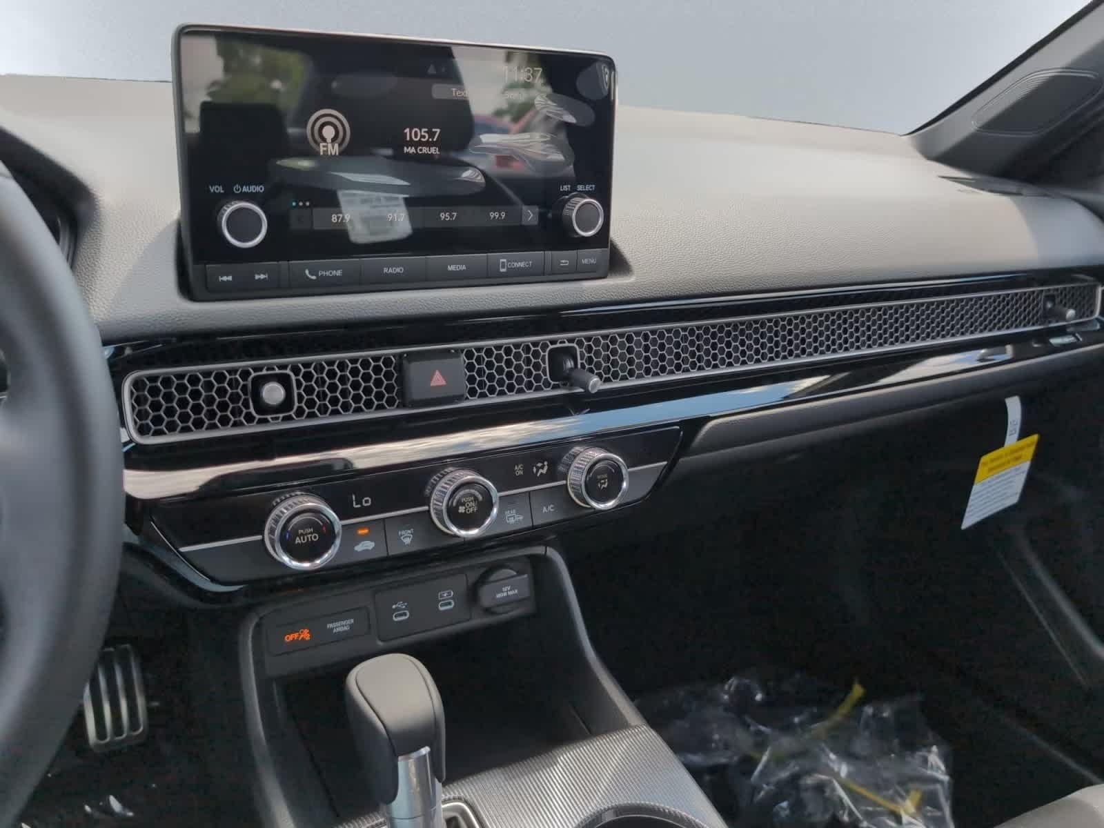 new 2026 Honda Civic Hybrid car