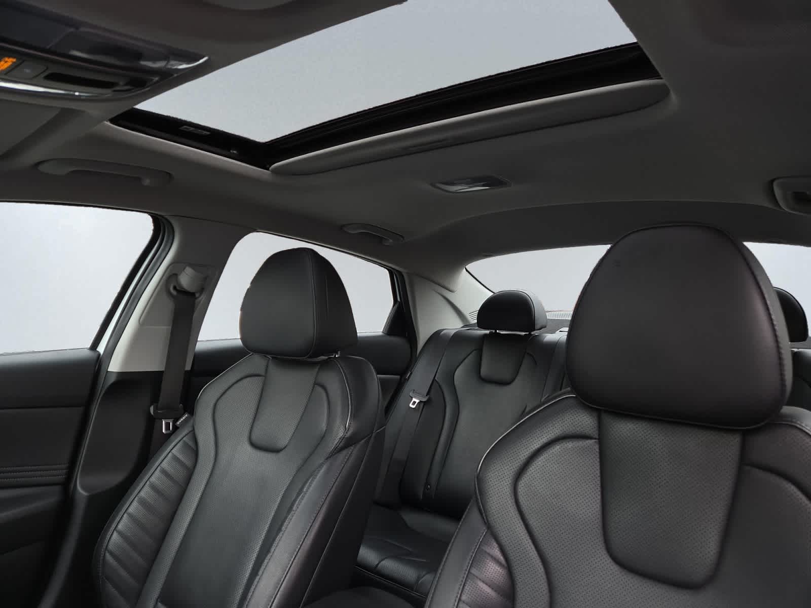 used 2024 Hyundai Elantra Hybrid car, priced at $18,998