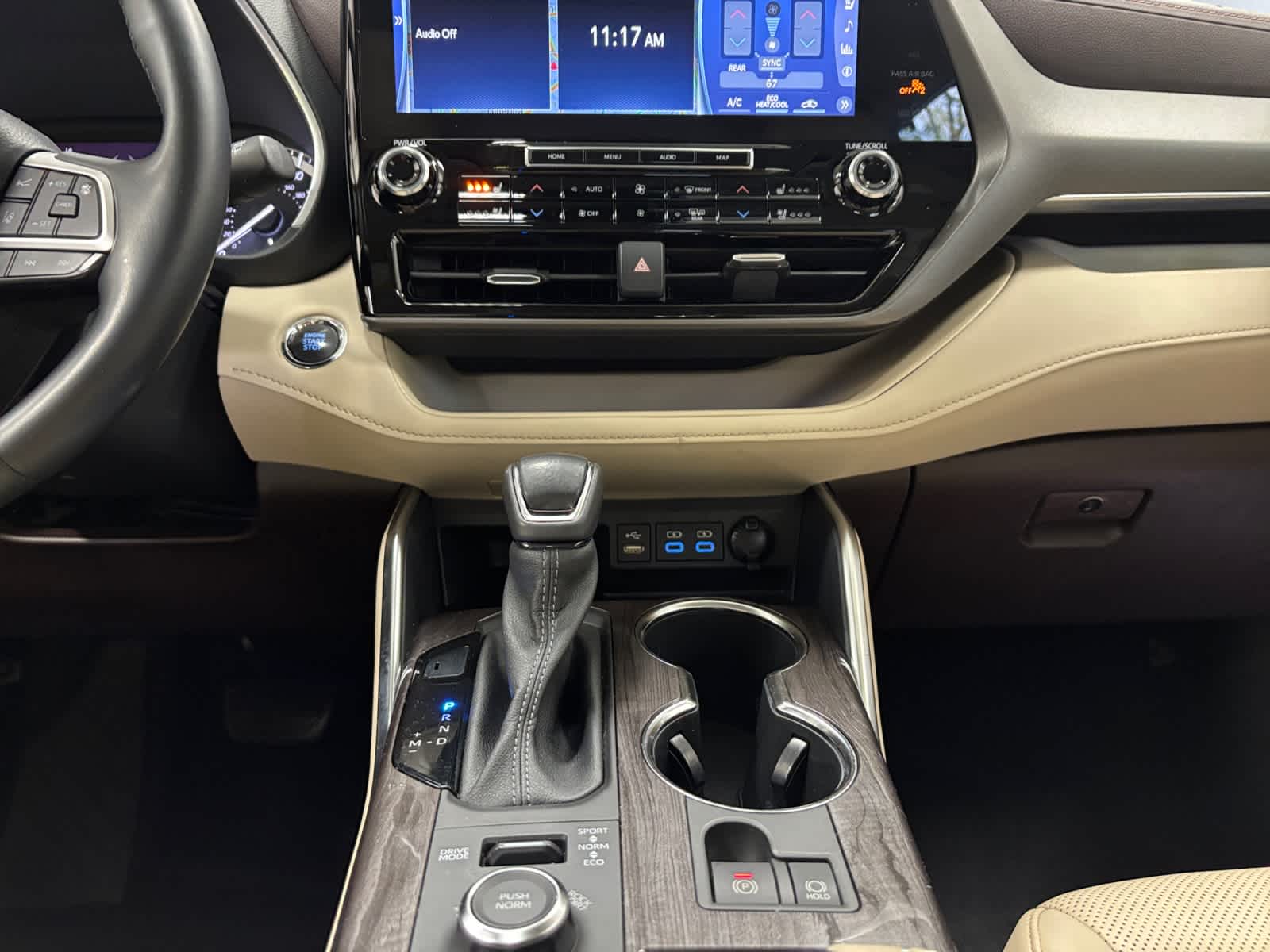 used 2022 Toyota Highlander car, priced at $35,398