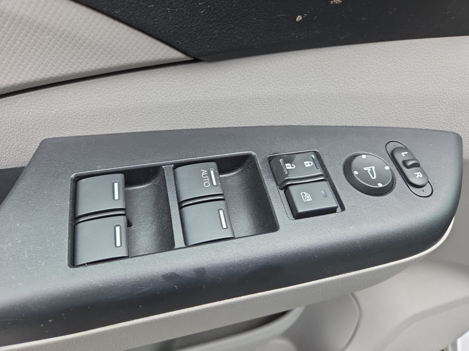 used 2013 Honda CR-V car, priced at $13,998