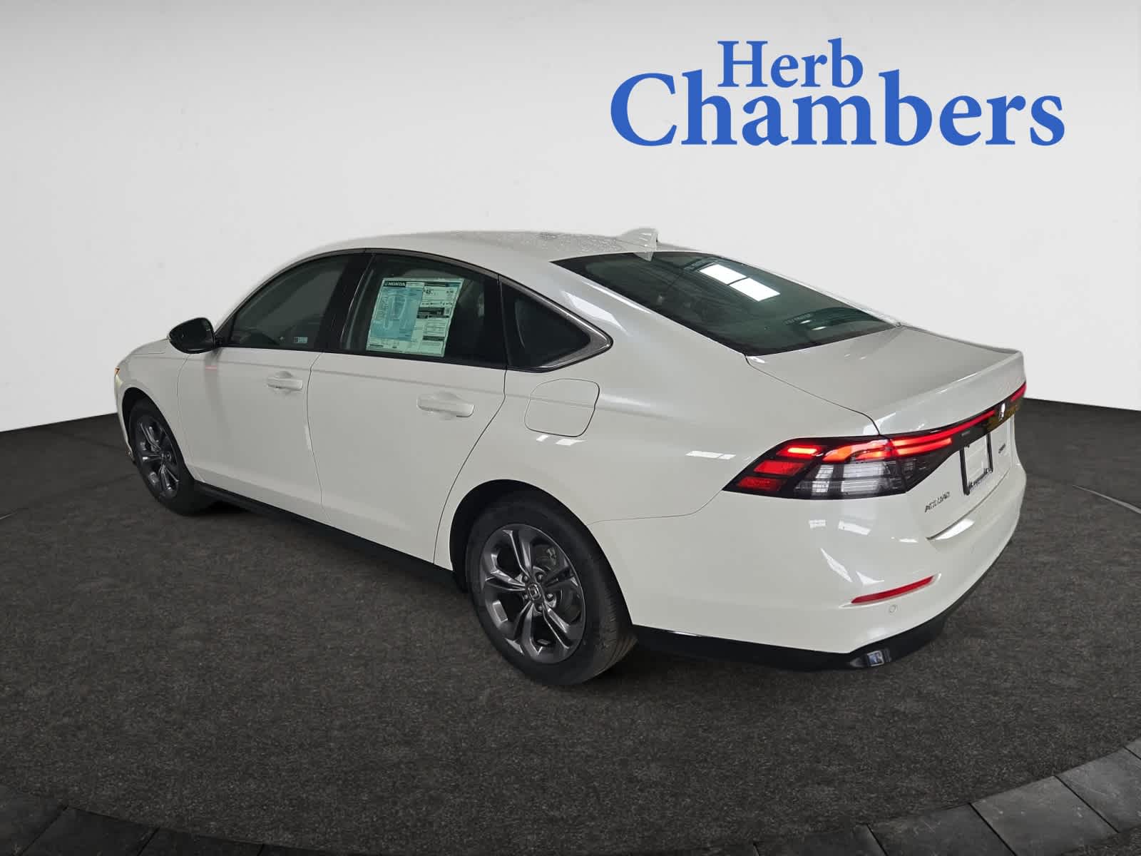 2025 Honda Accord Hybrid EX-L photo 3
