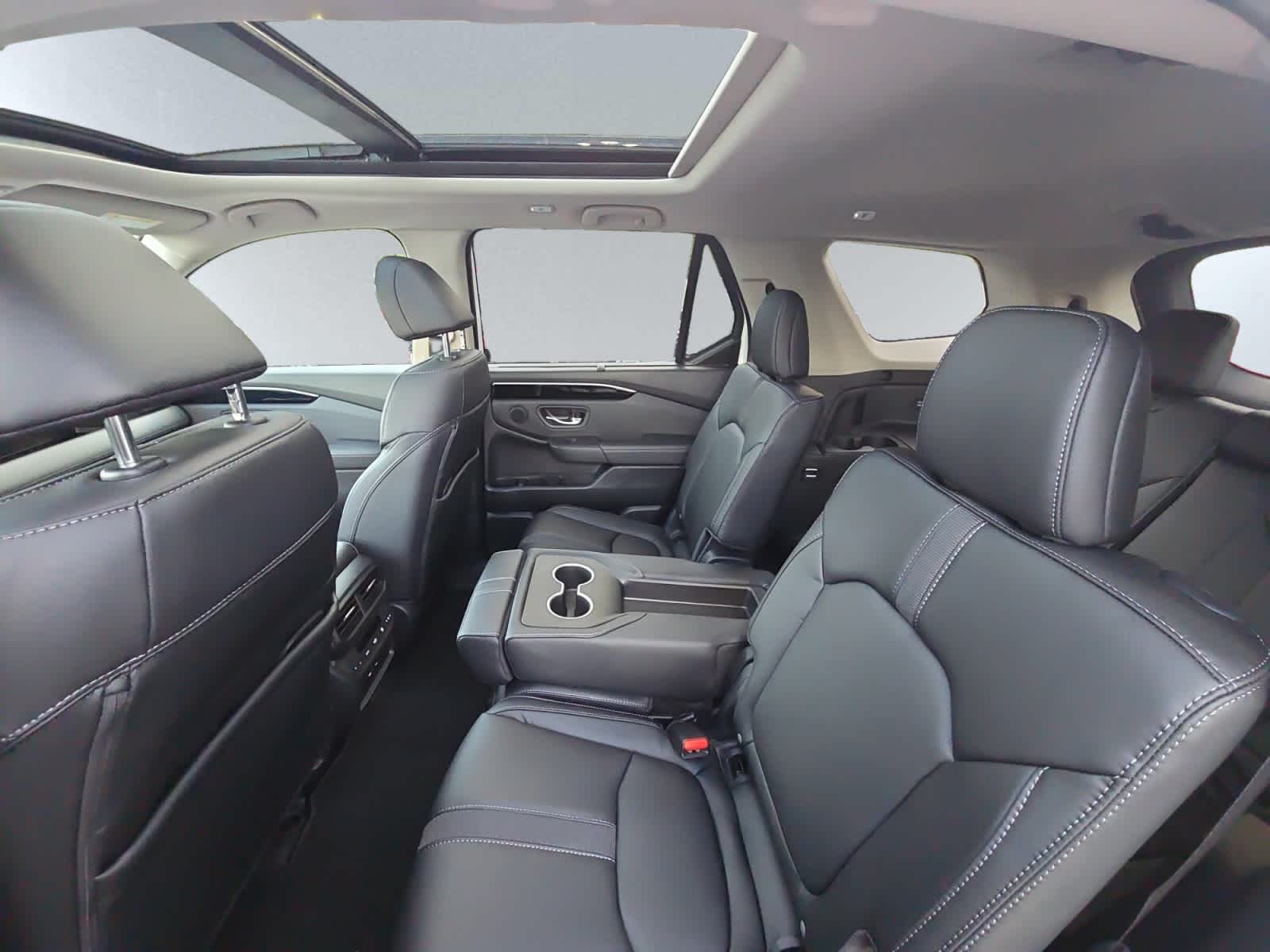 new 2025 Honda Pilot car