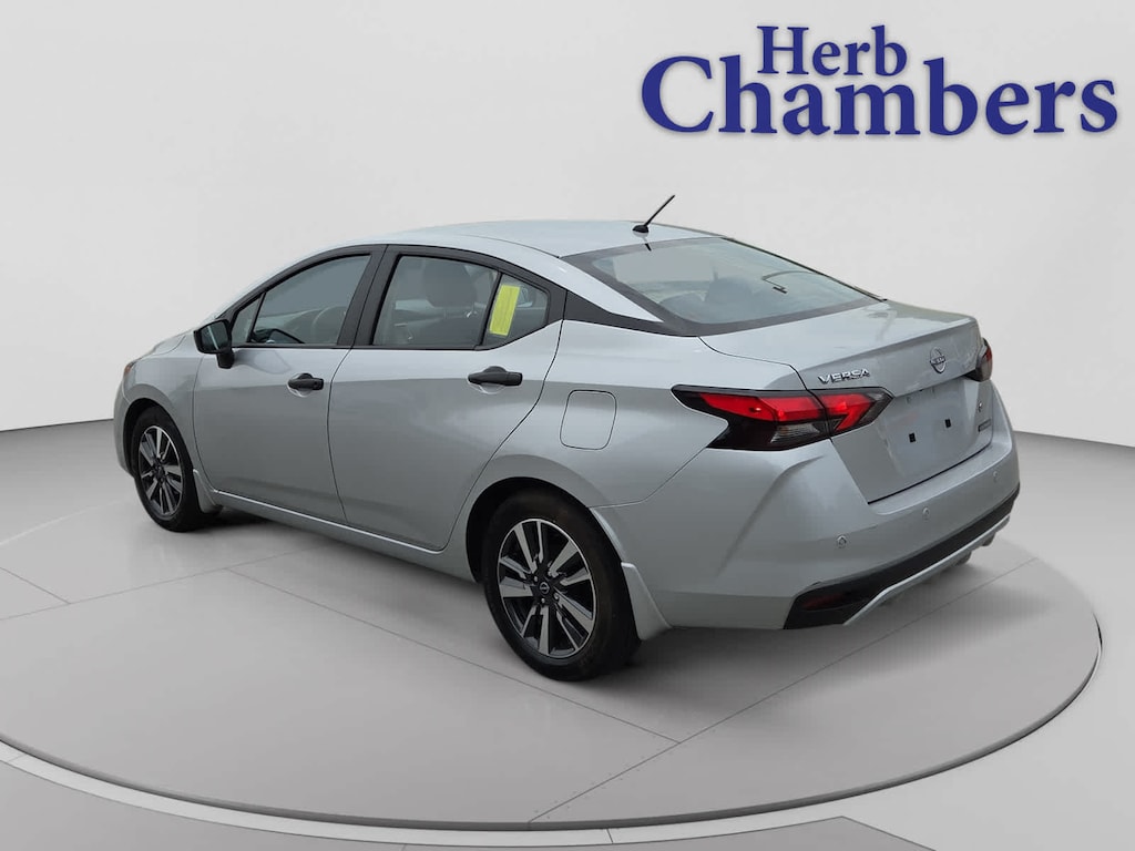 Used 2024 Nissan Versa 1.6 S Sedan