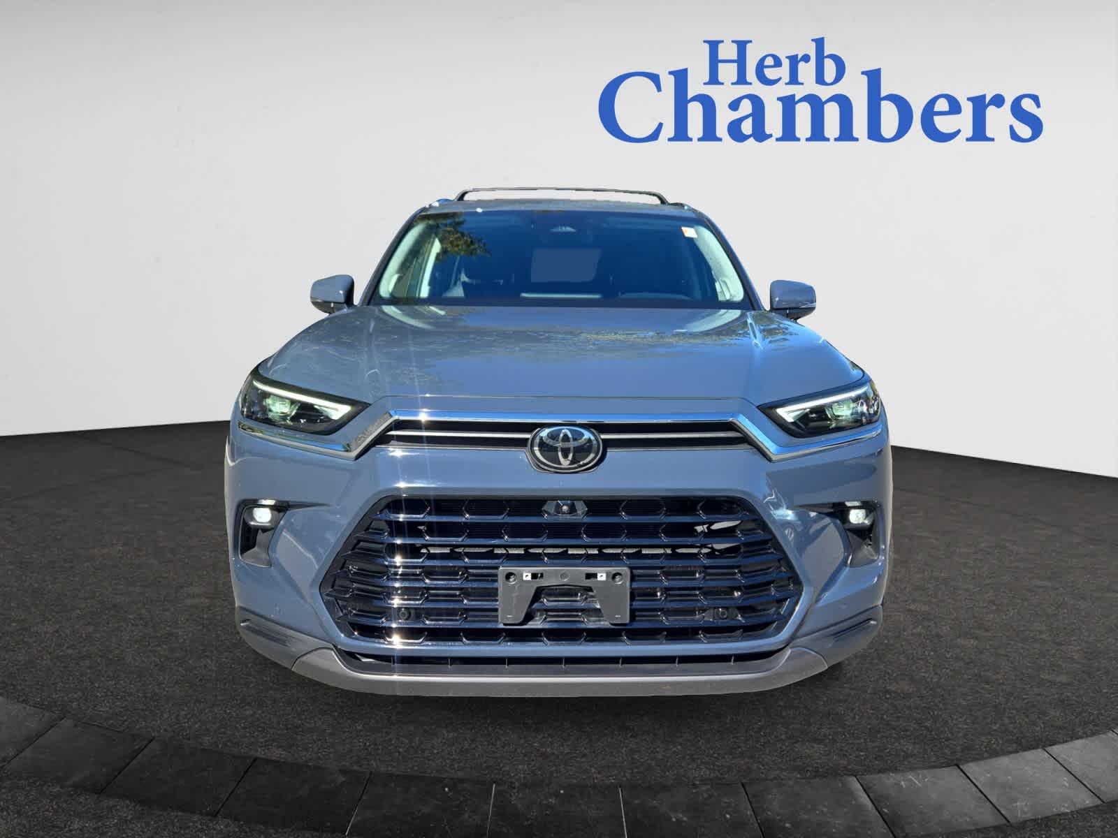 2024 Toyota Grand Highlander Platinum photo 2