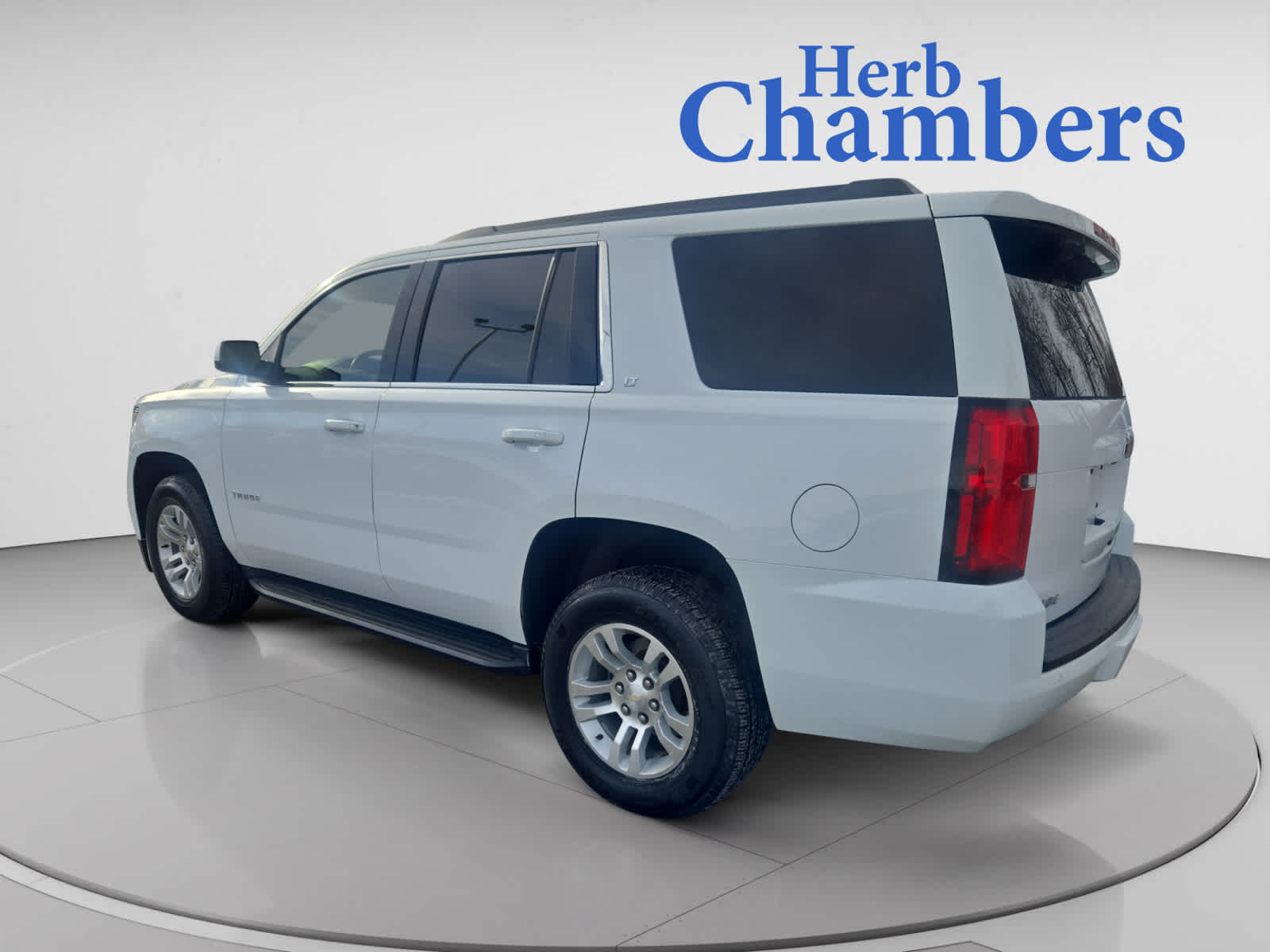 2020 Chevrolet Tahoe LT photo 3