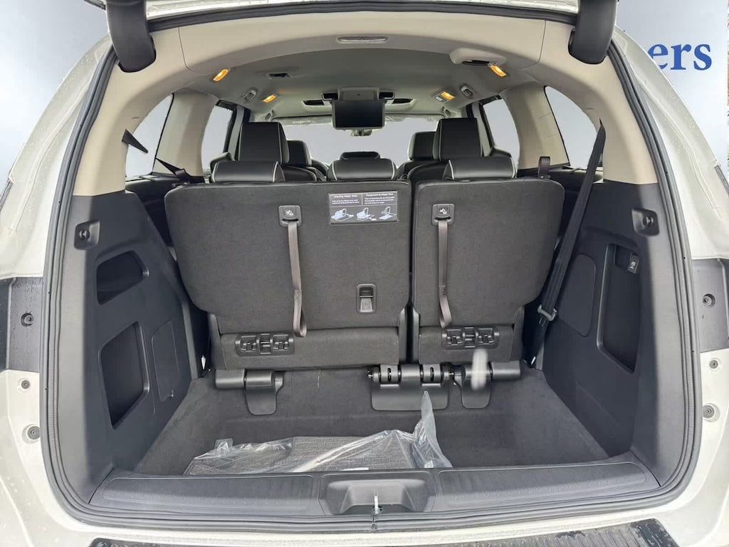 New 2027 Honda Odyssey Elite Van Passenger Van