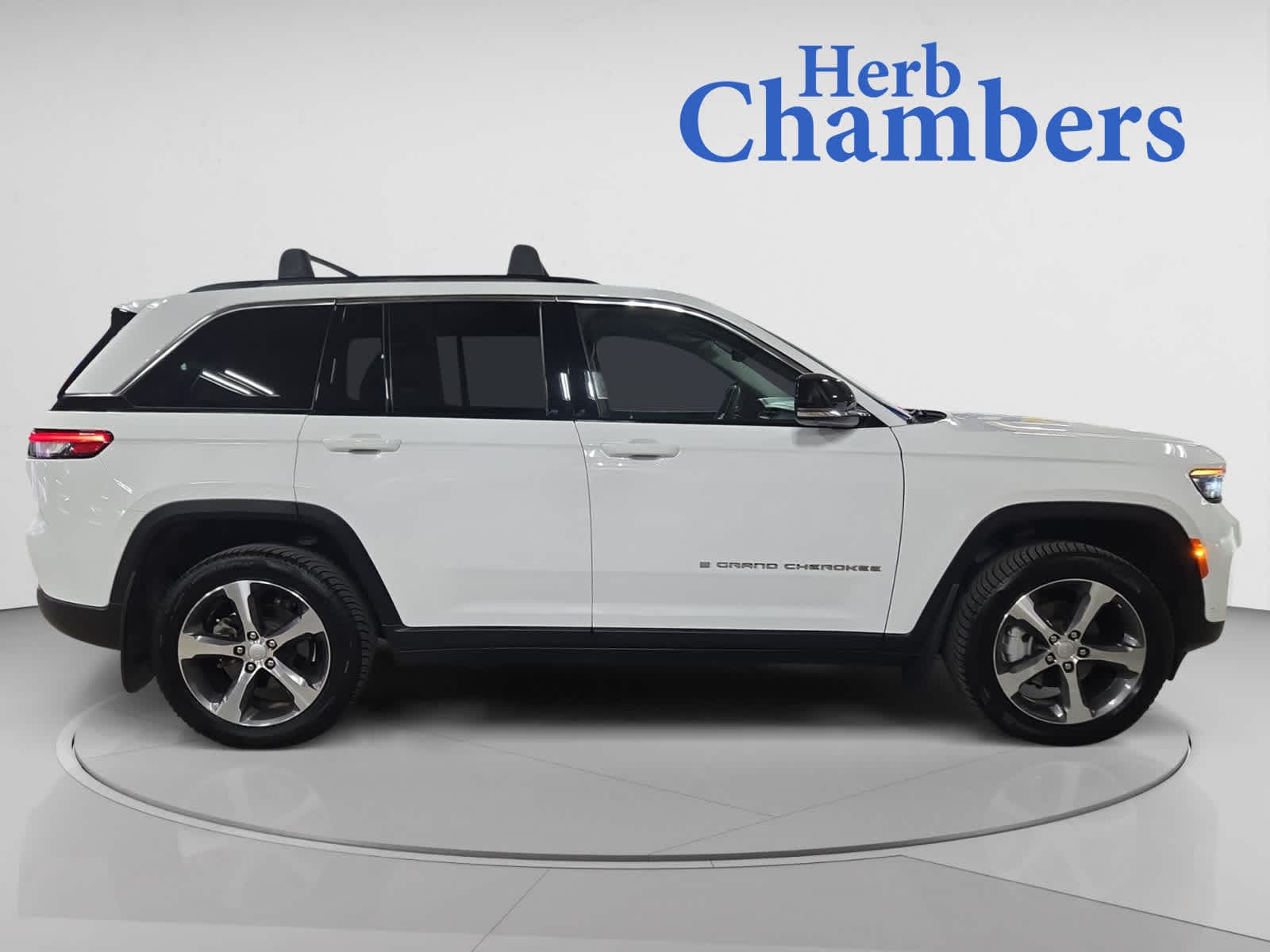 used 2023 Jeep Grand Cherokee car, priced at $31,998