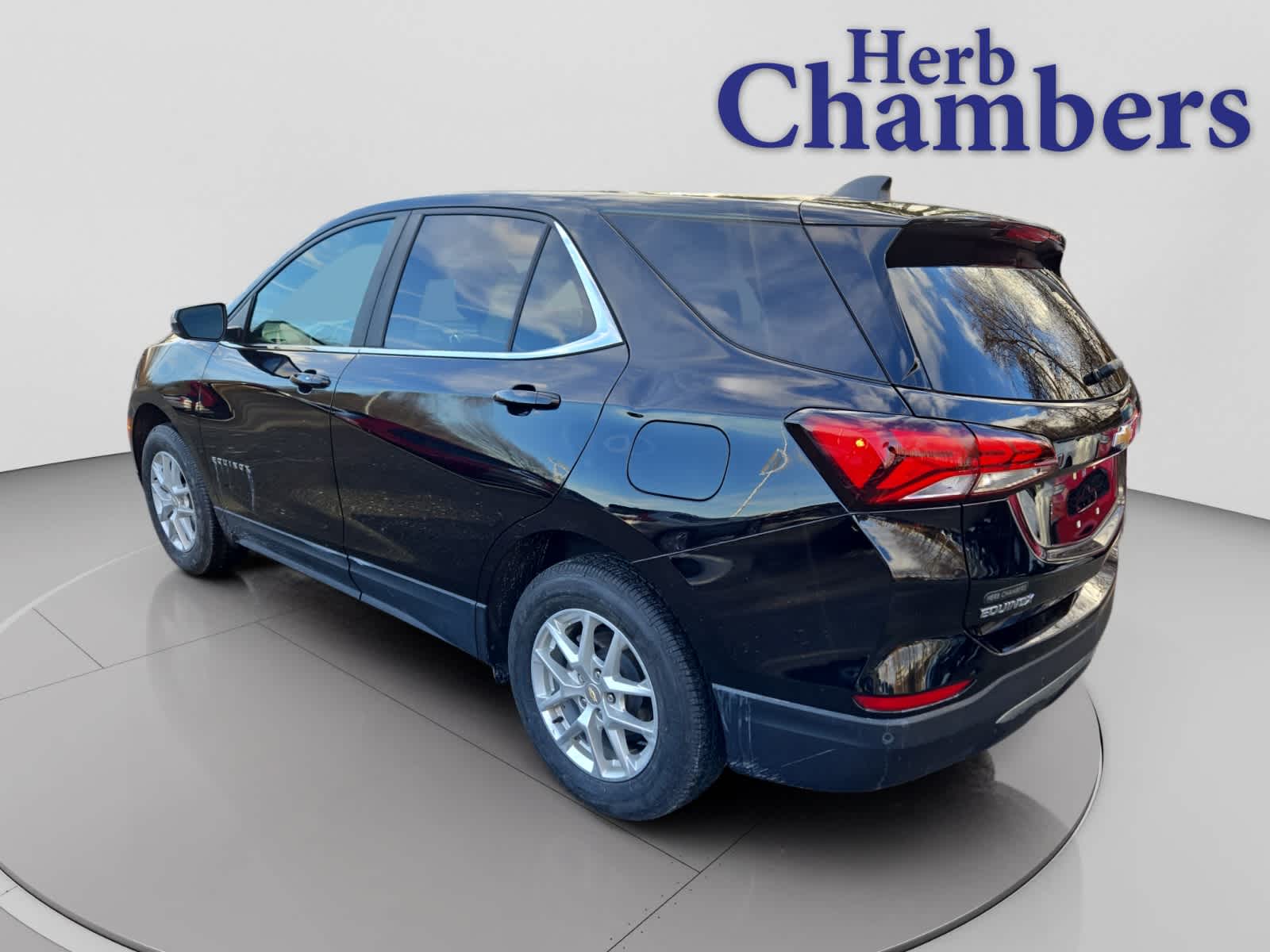 used 2023 Chevrolet Equinox car, priced at $21,498