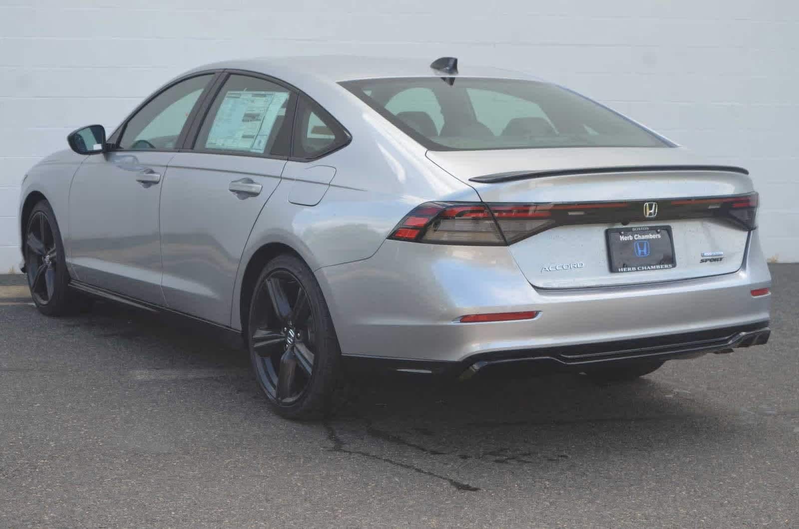 new 2025 Honda Accord Hybrid car