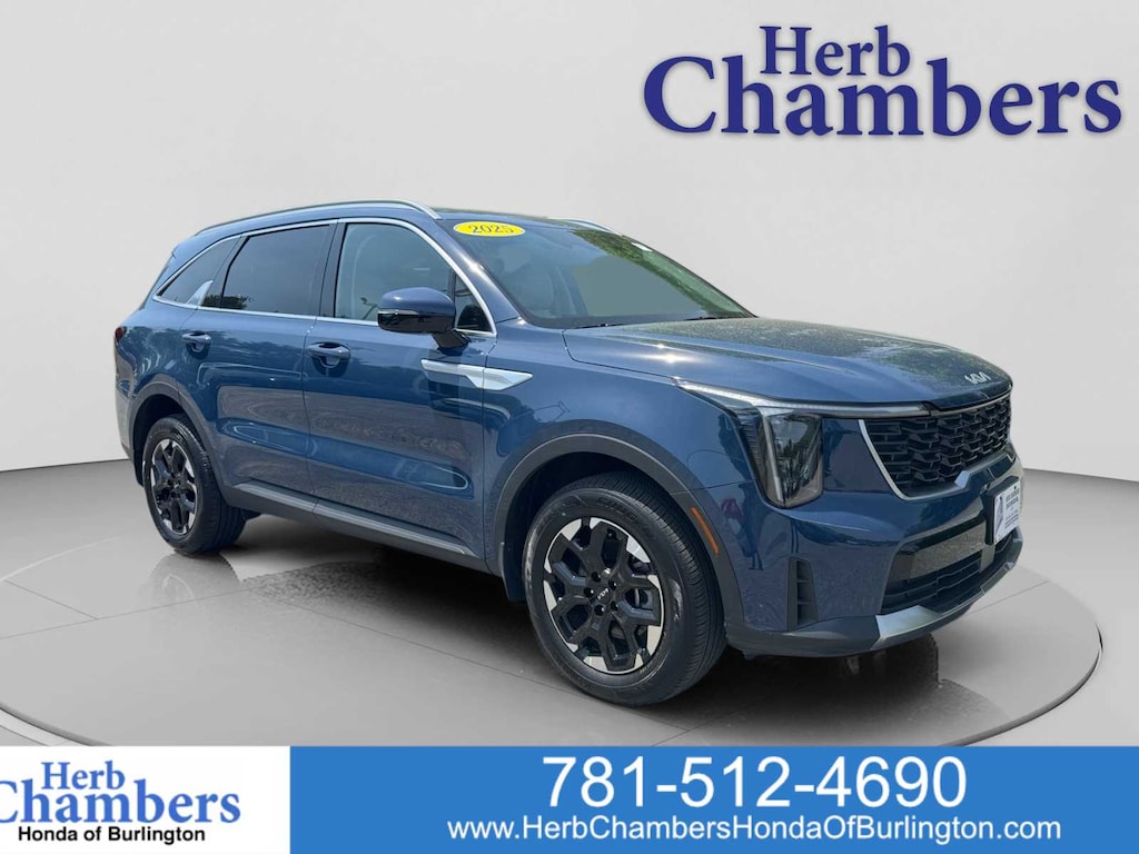 Used 2025 Kia Sorento S SUV