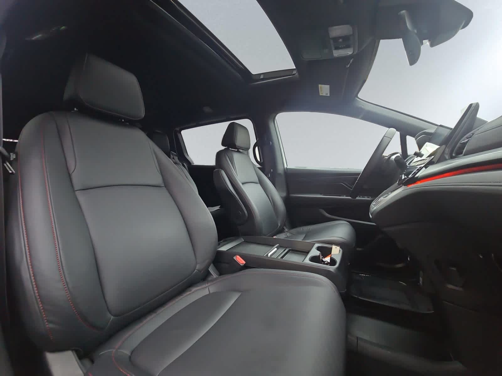 used 2024 Honda Odyssey car, priced at $34,998