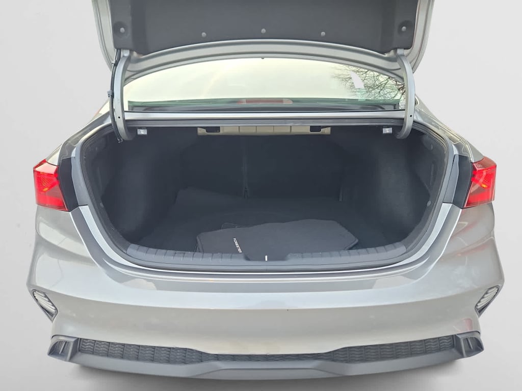 Used 2022 Kia Forte LXS Sedan