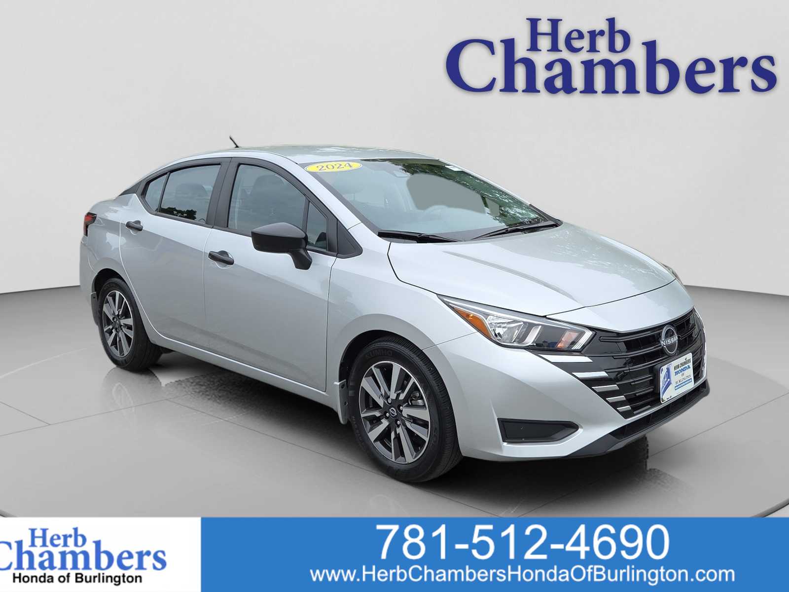 2024 Nissan Versa 1.6 S CVT's photo