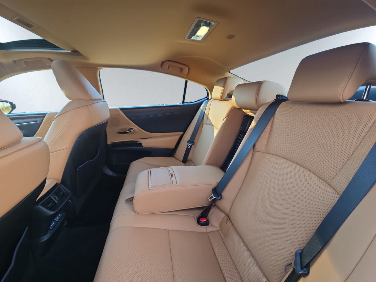 used 2023 Lexus ES 300h car, priced at $37,498