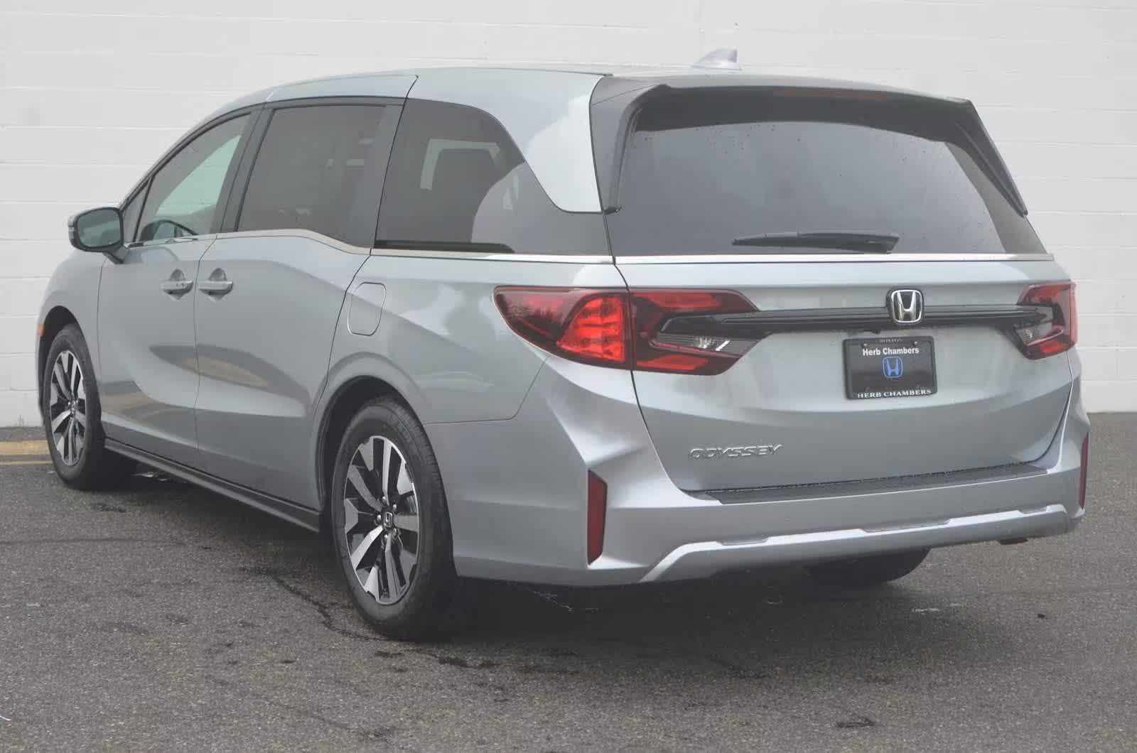 2026 Honda Odyssey EX-L photo 3