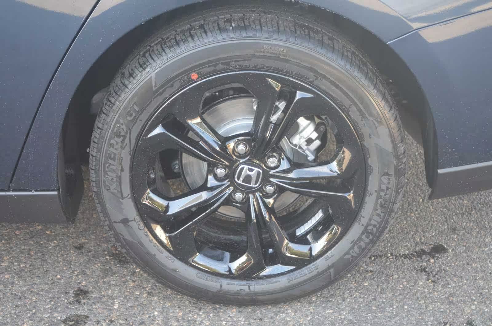 2025 Honda Accord SE photo 4