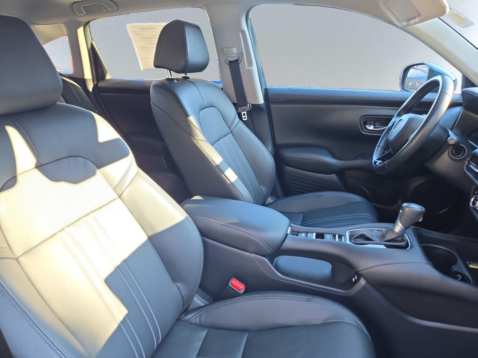 used 2025 Honda HR-V car, priced at $28,998