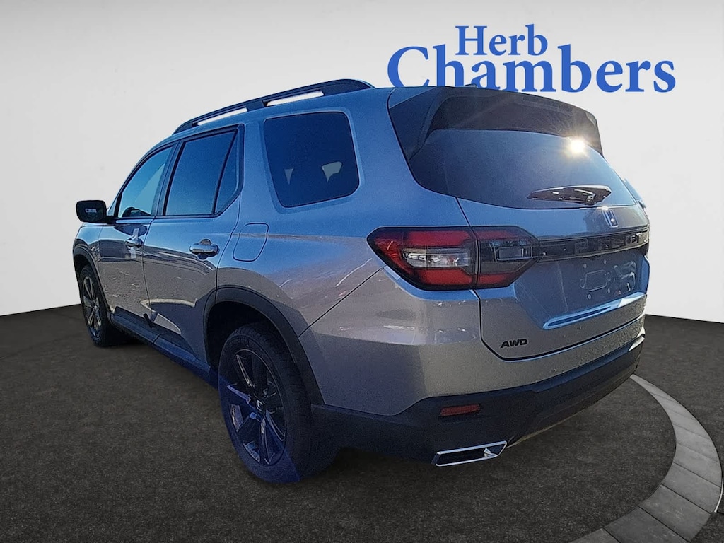New 2025 Honda Pilot Sport SUV