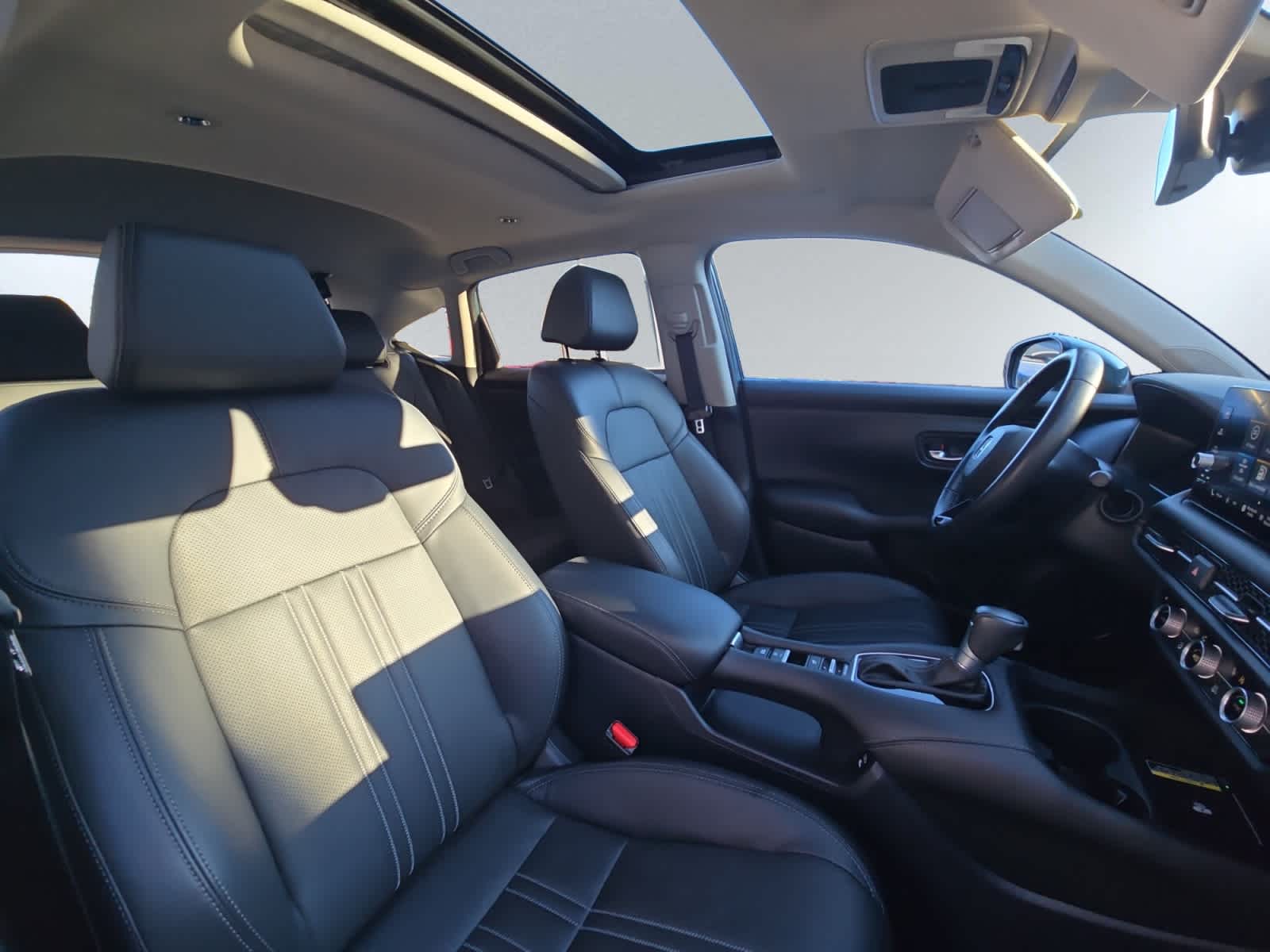 used 2025 Honda HR-V car, priced at $28,998