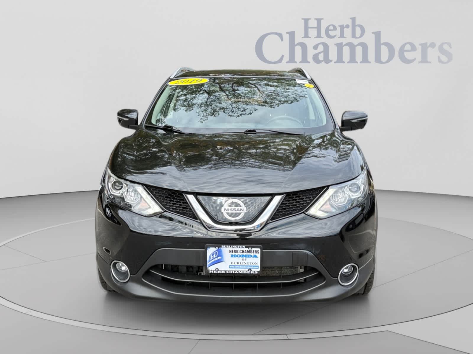 Used 2019 Nissan Rogue Sport SL with VIN JN1BJ1CR0KW326566 for sale in Burlington, MA