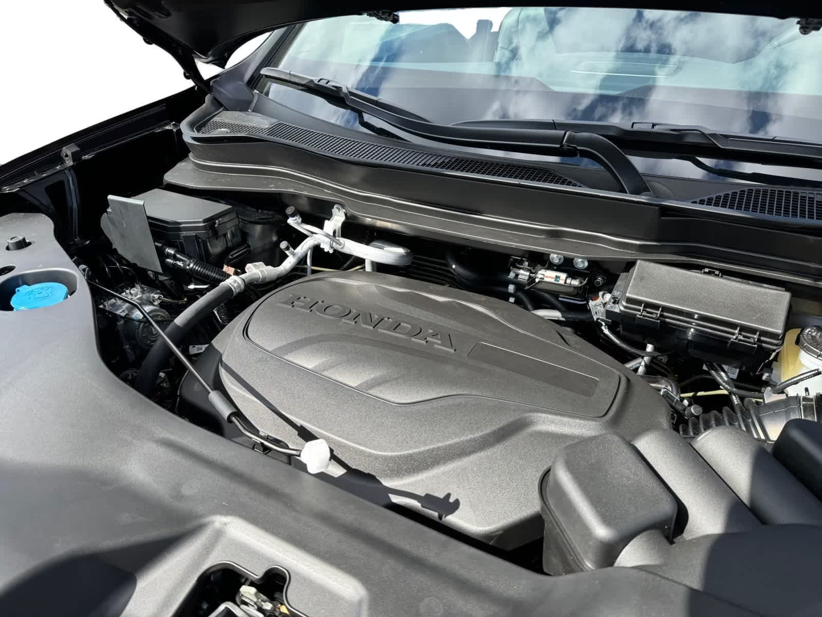 2026 Honda Ridgeline Black Edition photo 3