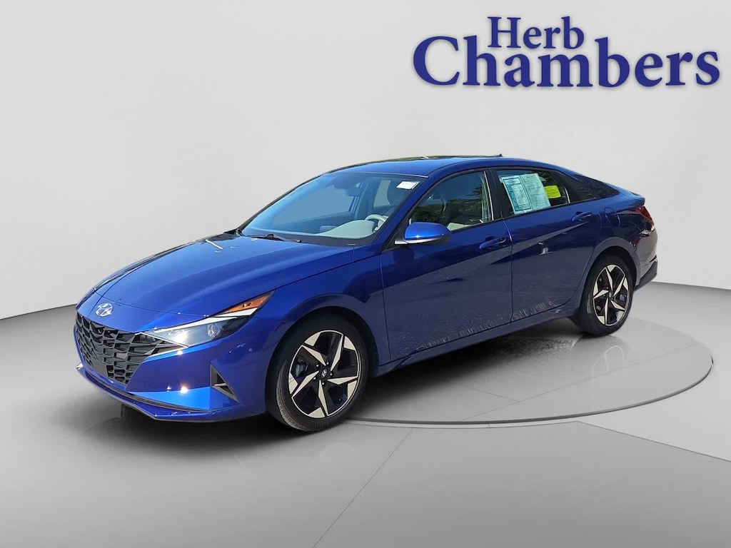 Used 2023 Hyundai Elantra SEL Sedan