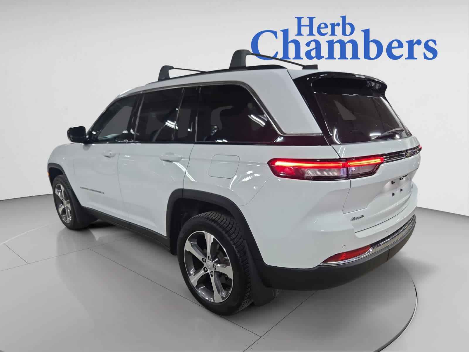 used 2023 Jeep Grand Cherokee car, priced at $31,998